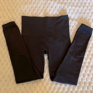 Spanx, black compression leggings. Sz Med